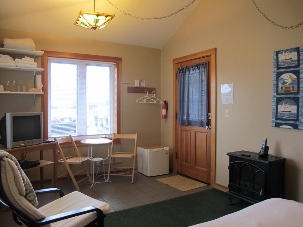 Harrison Street Inn Канън Бийч Стая снимка