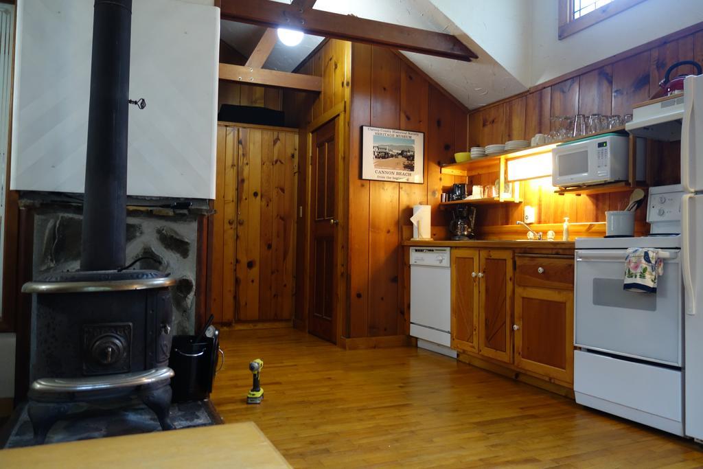 Harrison Street Inn Канън Бийч Стая снимка
